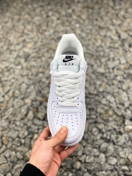 Nike Air Force 1 Low Iridescent Pixel 2021新款 彩虹像素白情侶款休閒板鞋 帶半碼