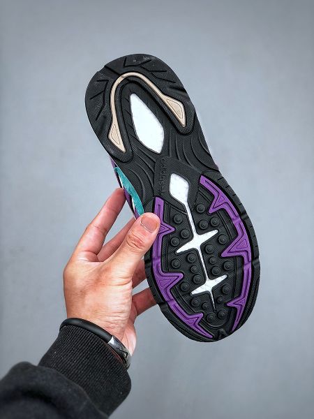 Adidas Tresc Run Boost 2025新款女生真爆米花復古休閒運動跑步鞋