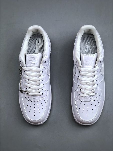 Nike AIR FORCE 1'07 空軍一號 2025新款男女生白色低幫休閒板鞋