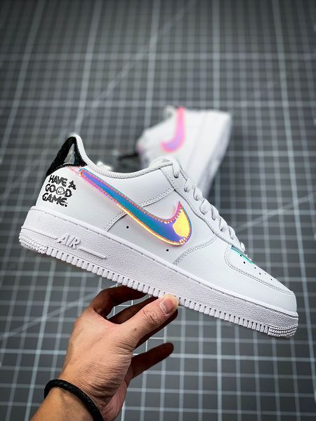 Nike Air Force 1 React 2020新款 空軍一號鐳射情侶款休閒板鞋 帶半碼