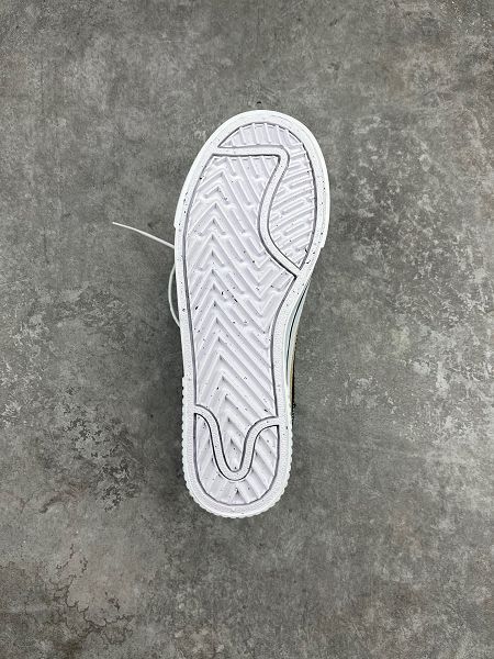 Nike COURT LEGACY LIFT 2022新款 春秋厚底女款松糕鞋小白鞋板鞋 Nike COURT LEGACY LIFT 2022新款 春秋厚底女款松糕鞋小白鞋板鞋