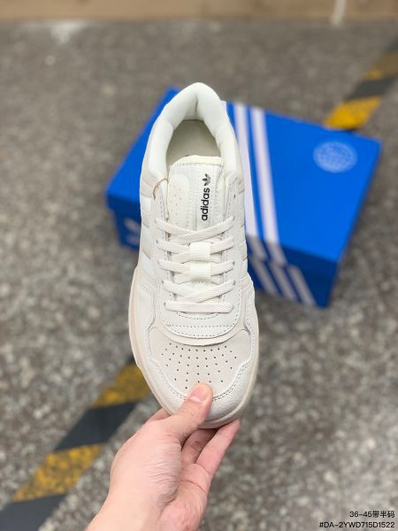 Adidas COURTIC 2023新款 男女款校園板鞋