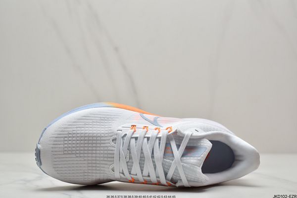 Nike Zoom WINFLO 39 2022新款 登月39代輕質透氣男女款運動跑步鞋