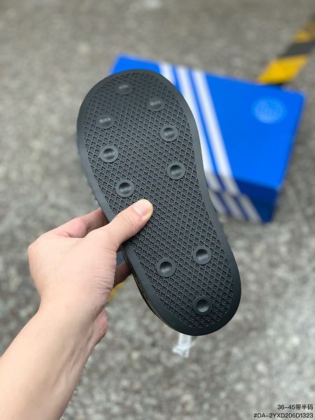 Adidas Adimatic Low 2023新款 馬蒂奇系列男女款復古鯊魚麵包鞋