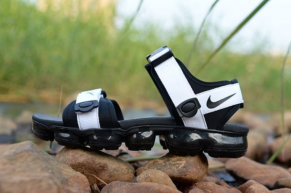 vapormax sandals nike
