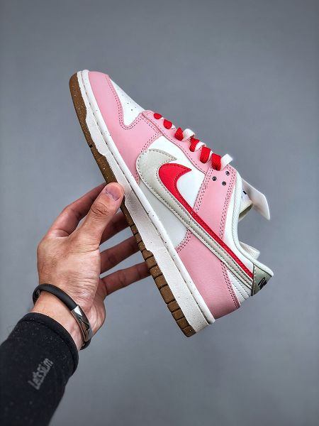 Nike SB Dunk Low 2023全新女款解構抽繩低幫休閒板鞋