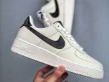 Nike AIR FORCE 1 '07 LV8 2025新款男女生米黑色 空軍一號低幫休閒板鞋